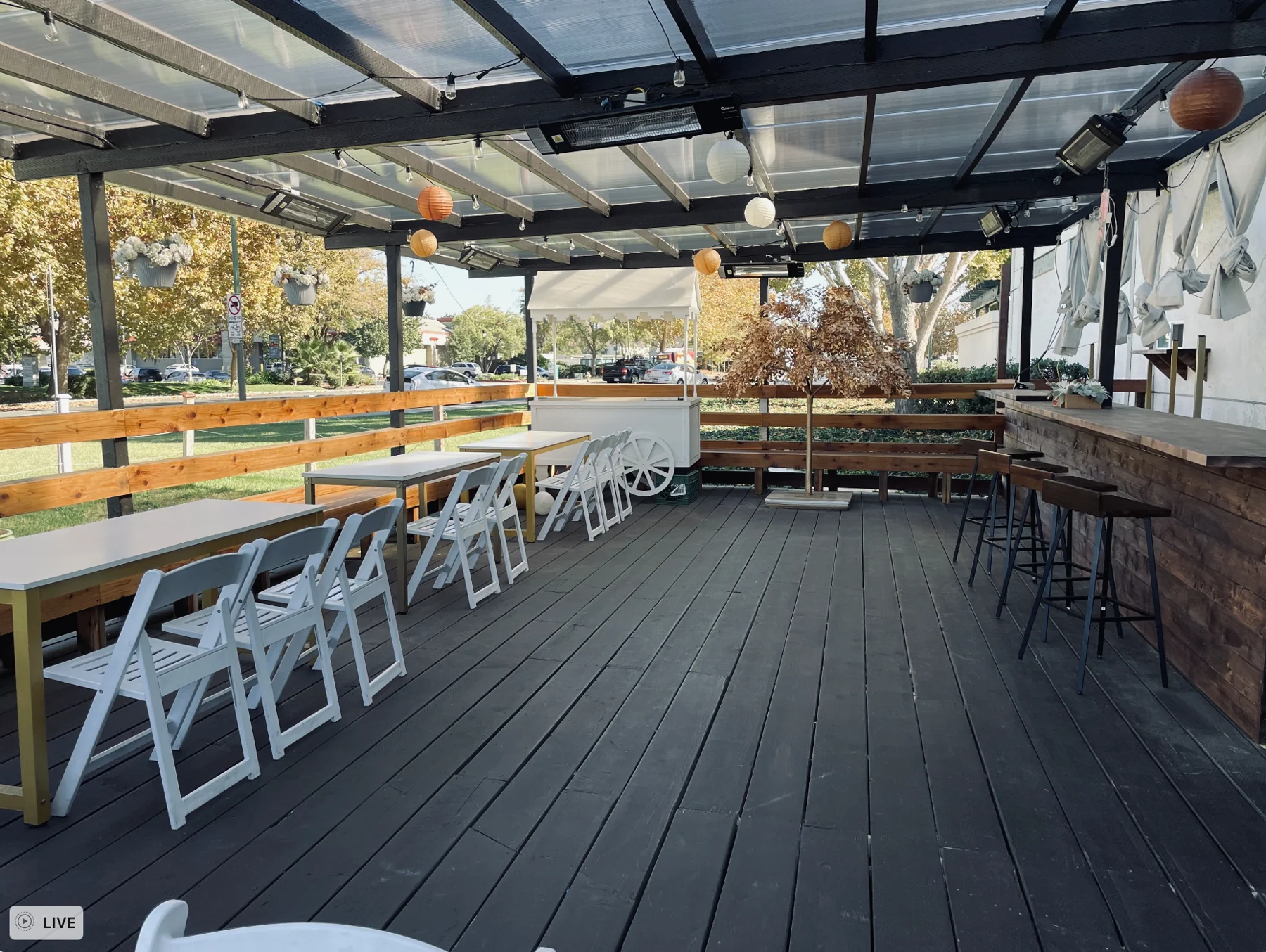 Epicure Club’s outdoor patio prepared for guests